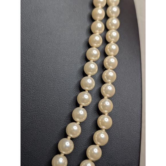 RARE 80s VTG Signed GEP 54" Faux Pearls Gold-Tone Lobster Claw Clasp Necklace - Picture 4 of 7